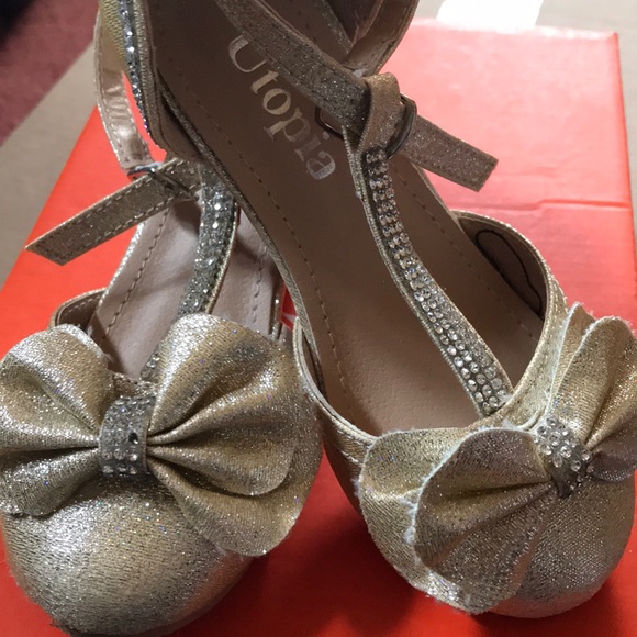 Shoes Size 8 Toddler Girl Gold Dressy Shoes Poshmark